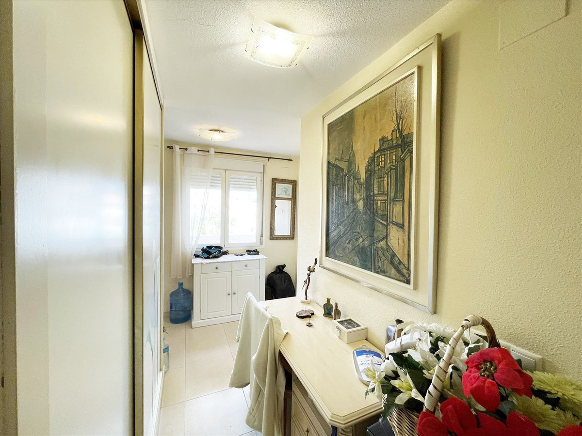 Se vende Apartamento Planta Media de 3 dormitorios en Costa Blanca, Alicante, España