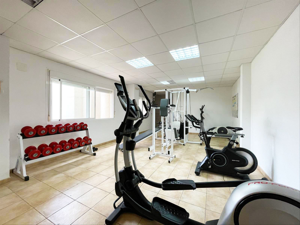 Se vende Apartamento Planta Media de 3 dormitorios en Costa Blanca, Alicante, España