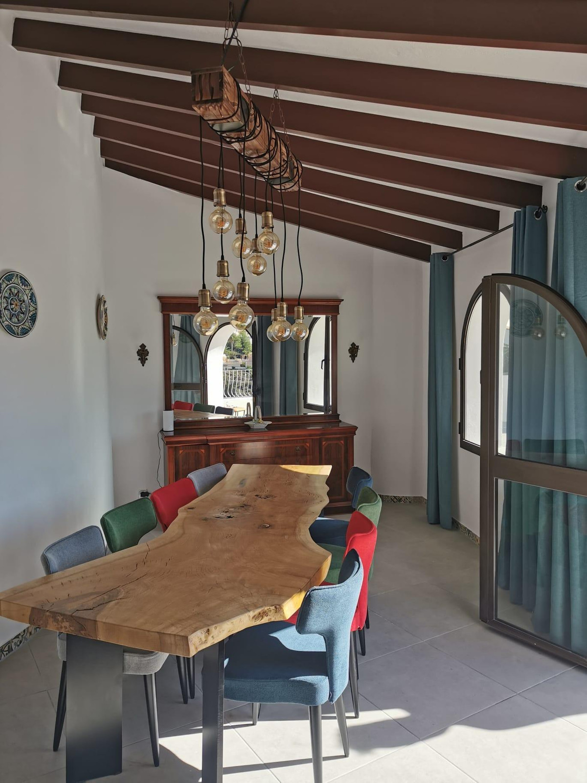 Se vende Bungalow de 5 dormitorios en Costa Blanca, Alicante, España