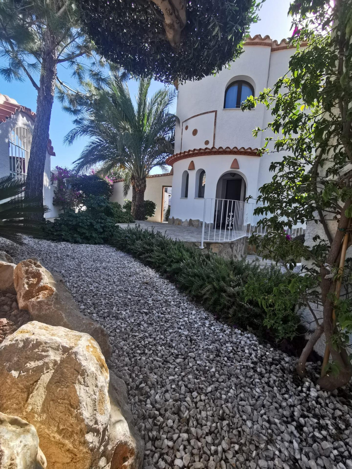 Se vende Bungalow de 5 dormitorios en Costa Blanca, Alicante, España