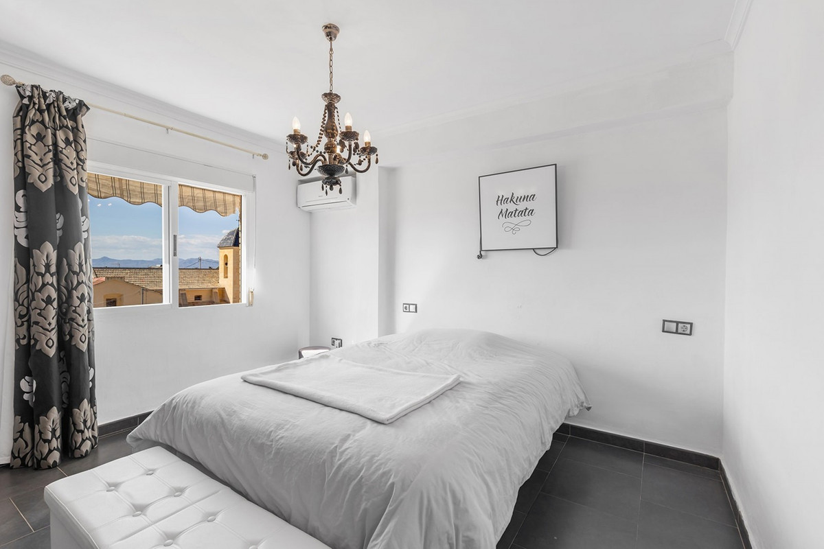 Se vende Apartamento Planta Media de 2 dormitorios en Costa Blanca, Alicante, España
