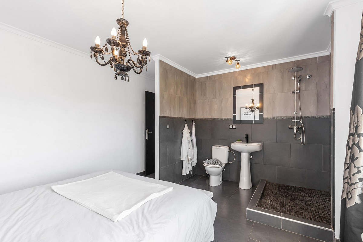 Se vende Apartamento Planta Media de 2 dormitorios en Costa Blanca, Alicante, España
