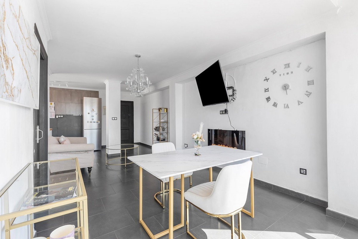Se vende Apartamento Planta Media de 2 dormitorios en Costa Blanca, Alicante, España