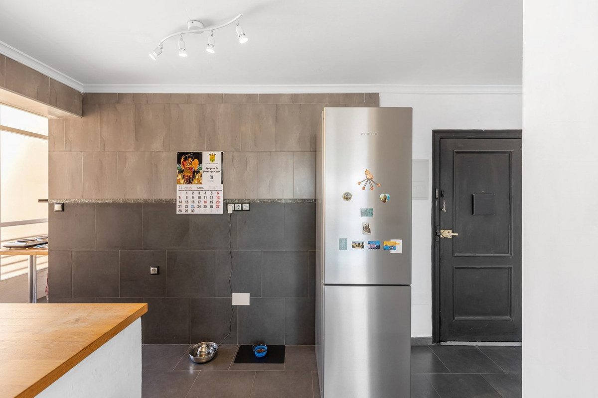 Se vende Apartamento Planta Media de 2 dormitorios en Costa Blanca, Alicante, España