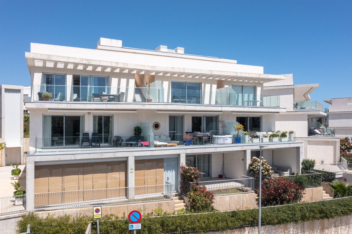 Se vende Apartamento Planta Baja de 2 dormitorios en Costa Del Sol, Málaga, España