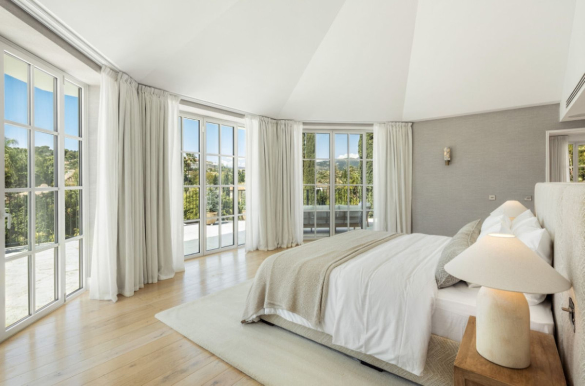 Se vende Villa - Chalet de 5 dormitorios en Costa Del Sol, Málaga, España