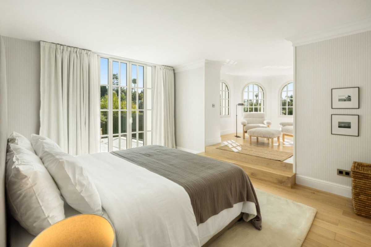Se vende Villa - Chalet de 5 dormitorios en Costa Del Sol, Málaga, España