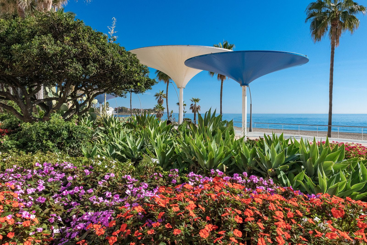 Se vende Hotel de 11 dormitorios en Costa Del Sol, Málaga, España