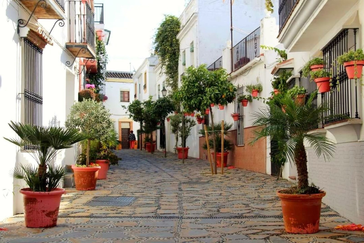 Se vende Hotel de 11 dormitorios en Costa Del Sol, Málaga, España