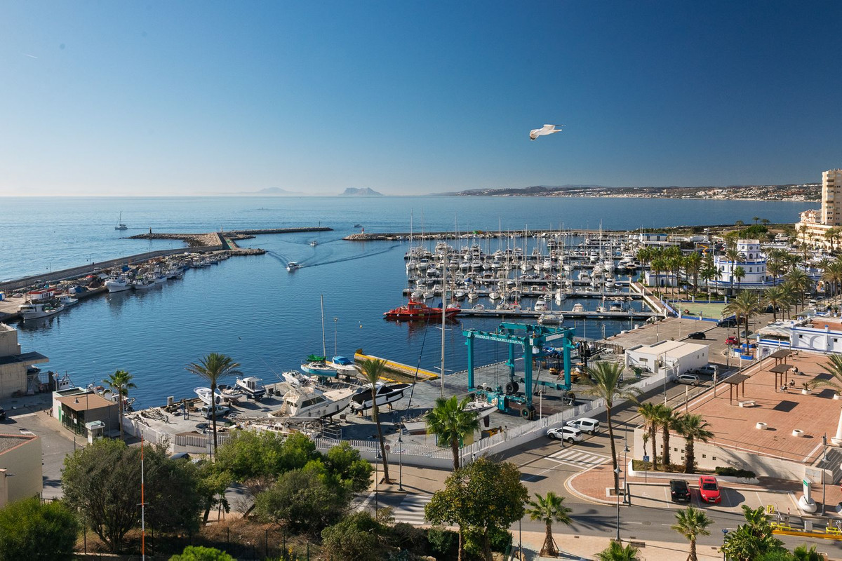Se vende Hotel de 11 dormitorios en Costa Del Sol, Málaga, España