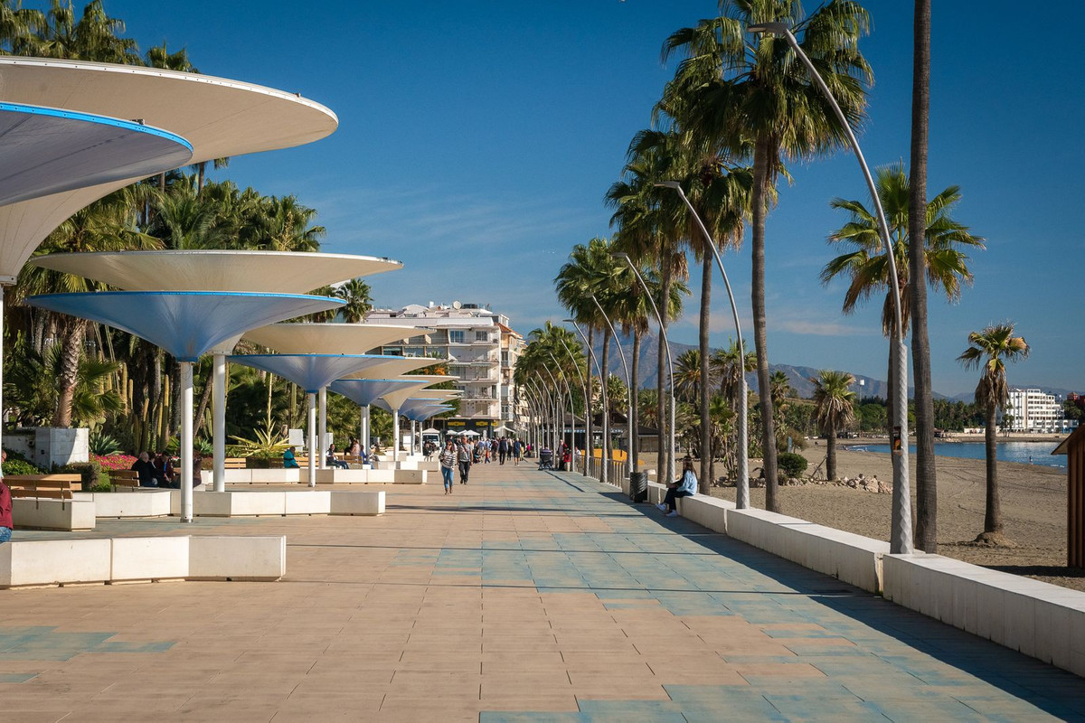 Se vende Hotel de 11 dormitorios en Costa Del Sol, Málaga, España