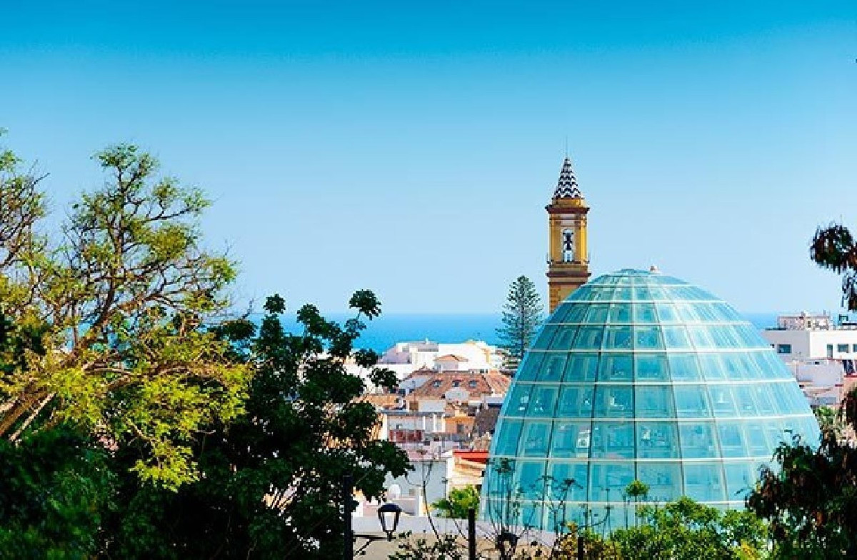 Se vende Hotel de 11 dormitorios en Costa Del Sol, Málaga, España