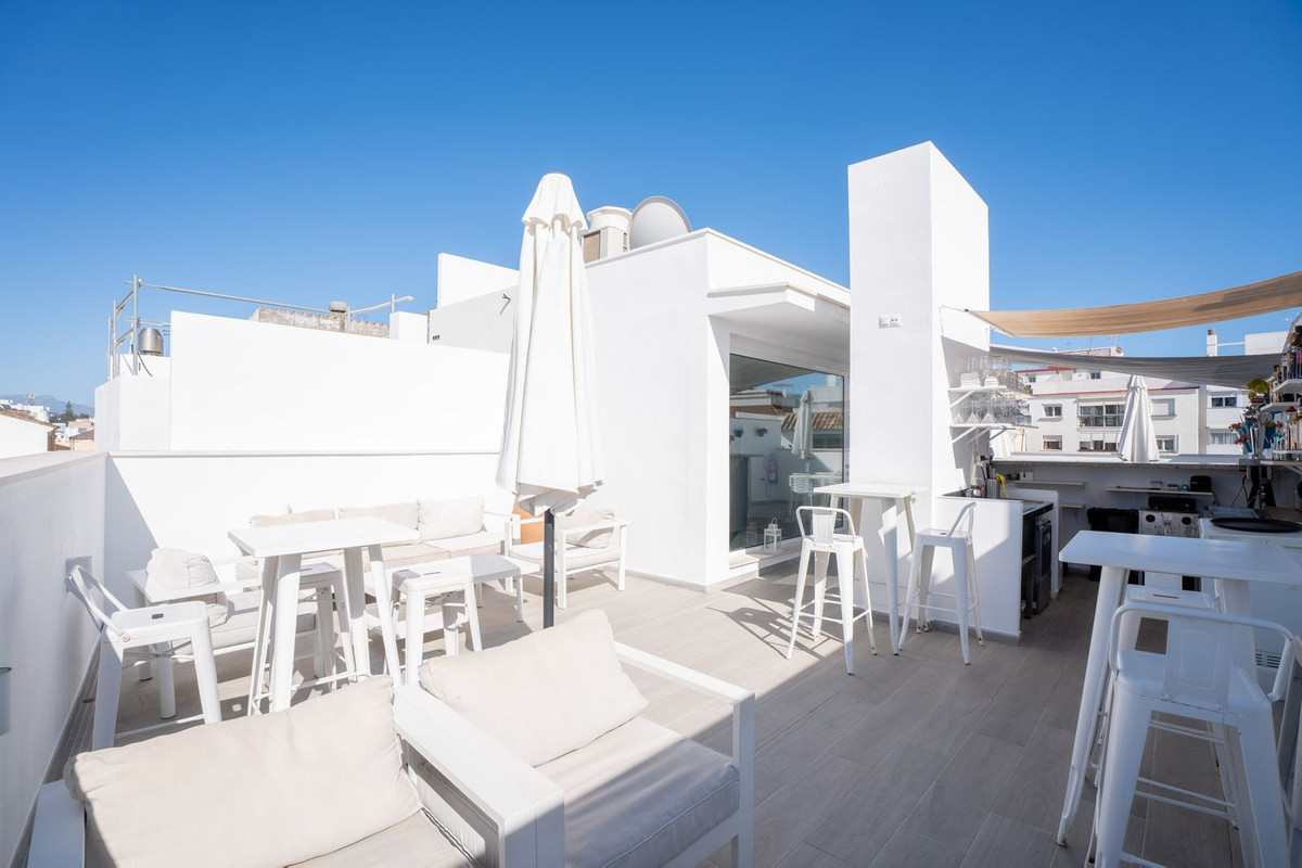 Se vende Hotel de 11 dormitorios en Costa Del Sol, Málaga, España