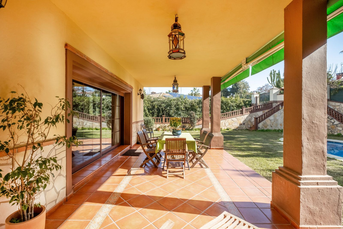 Se vende Villa - Chalet de 6 dormitorios en Costa Del Sol, Málaga, España