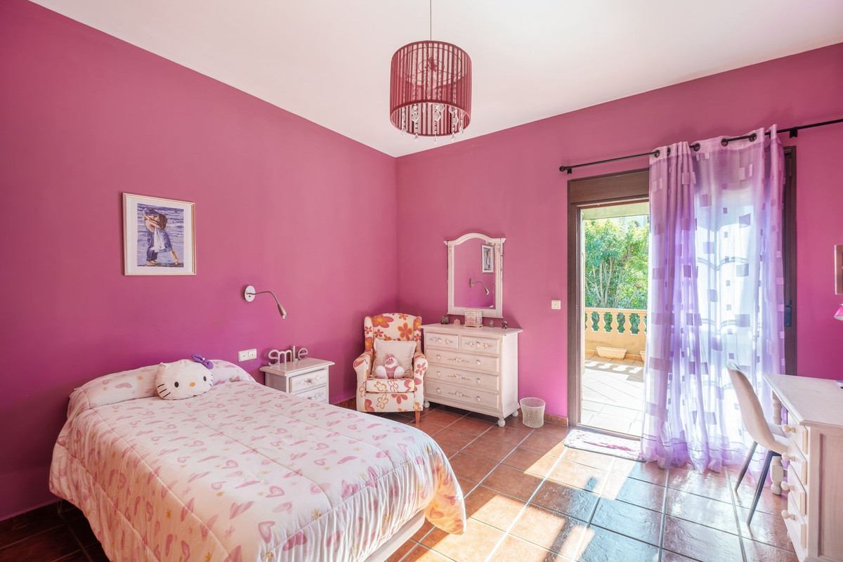 Se vende Villa - Chalet de 6 dormitorios en Costa Del Sol, Málaga, España