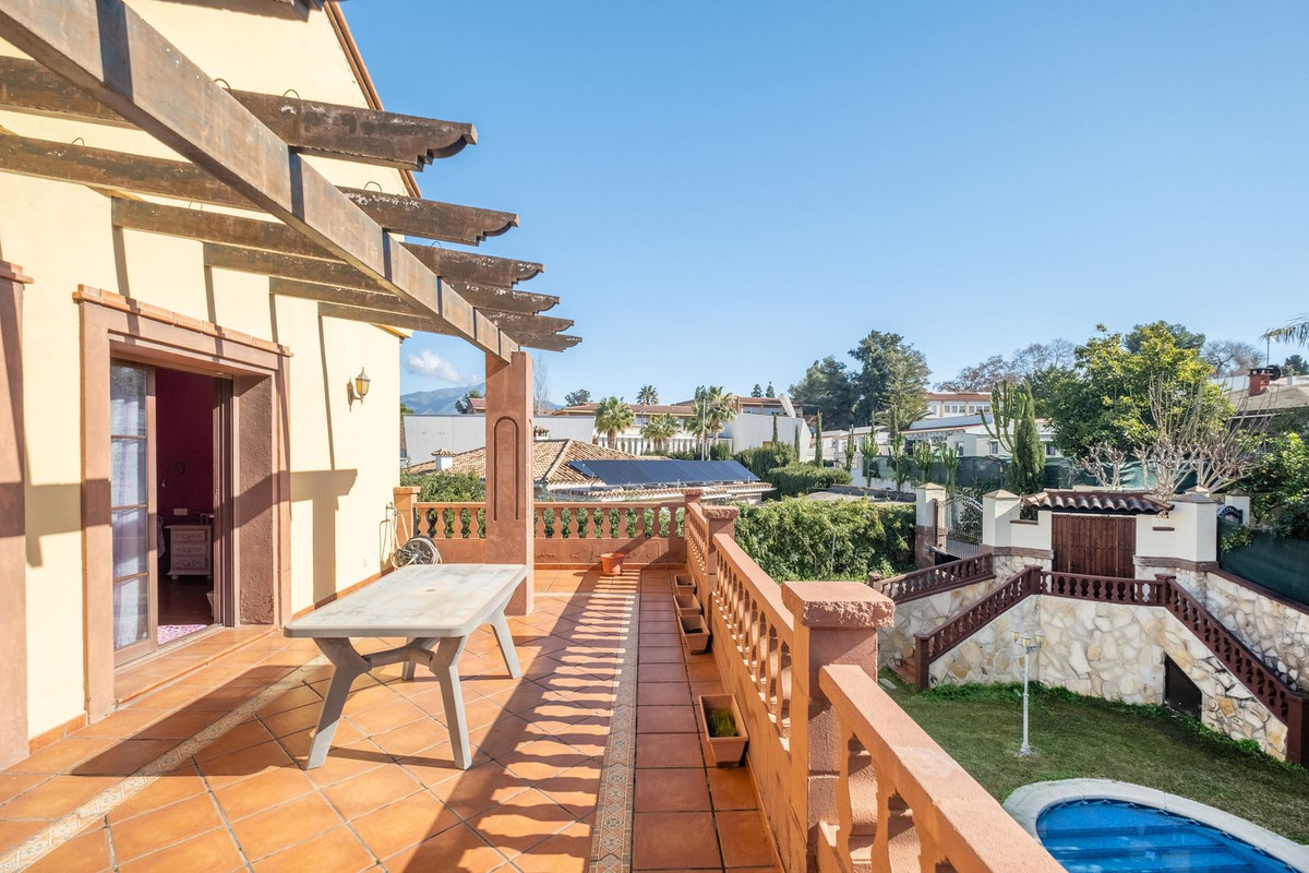 Se vende Villa - Chalet de 6 dormitorios en Costa Del Sol, Málaga, España