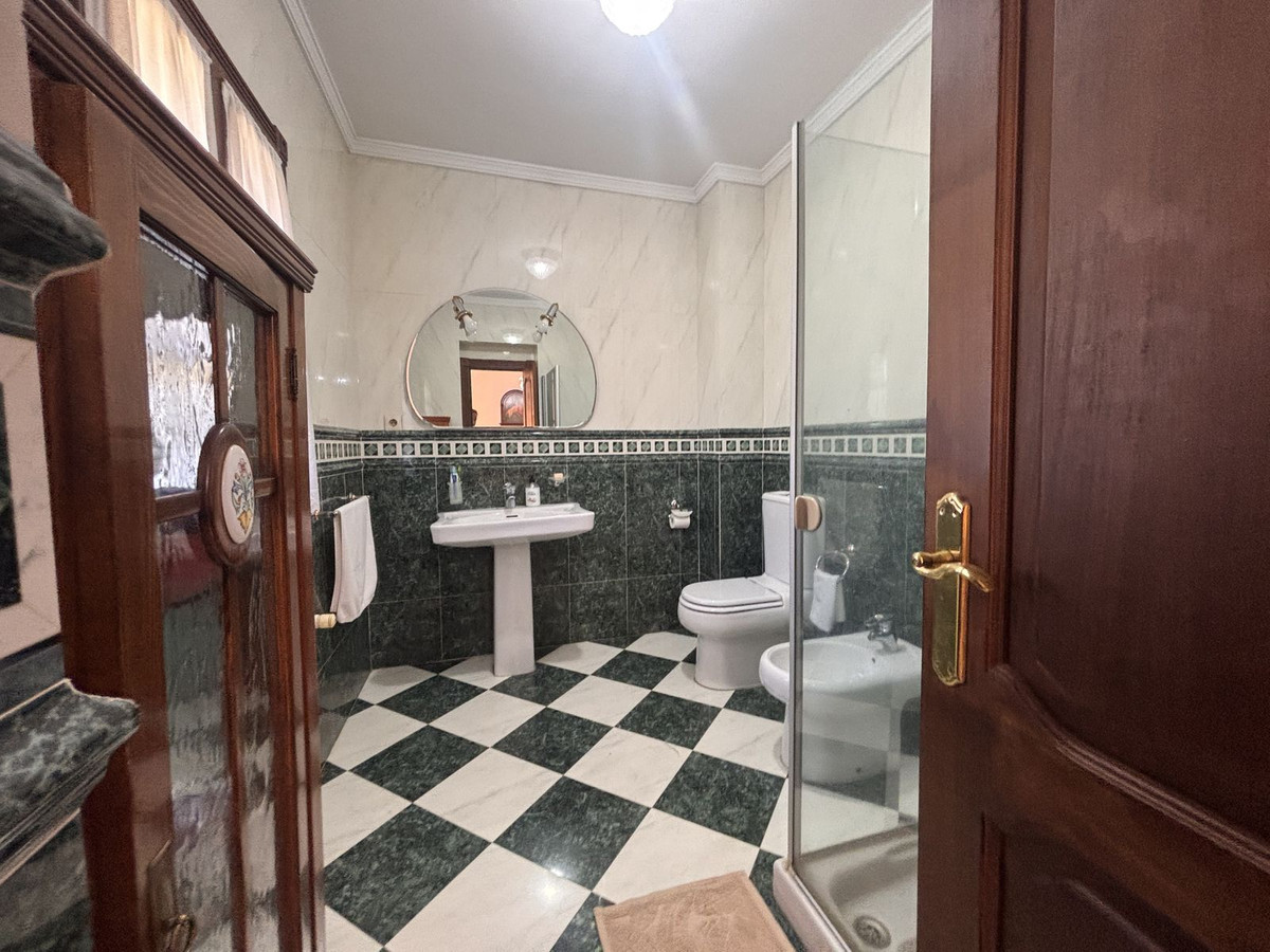 3 Bed Townhouse for sale in Nueva Andalucía Costa Del Sol, Málaga, Spain