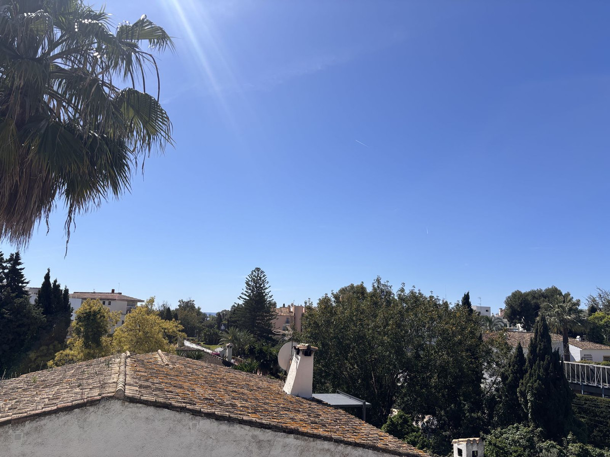 3 Bed Townhouse for sale in Nueva Andalucía Costa Del Sol, Málaga, Spain