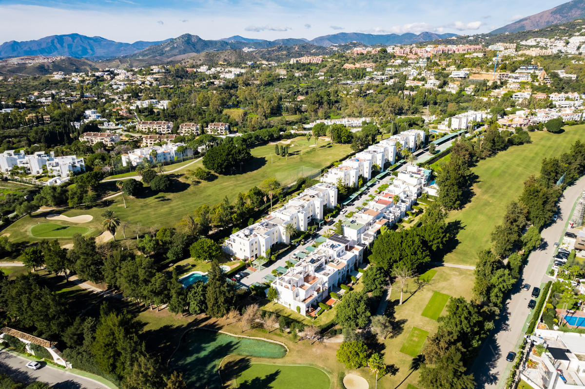 3 Bed Apartment for sale in Benahavís Costa Del Sol, Málaga, Spain