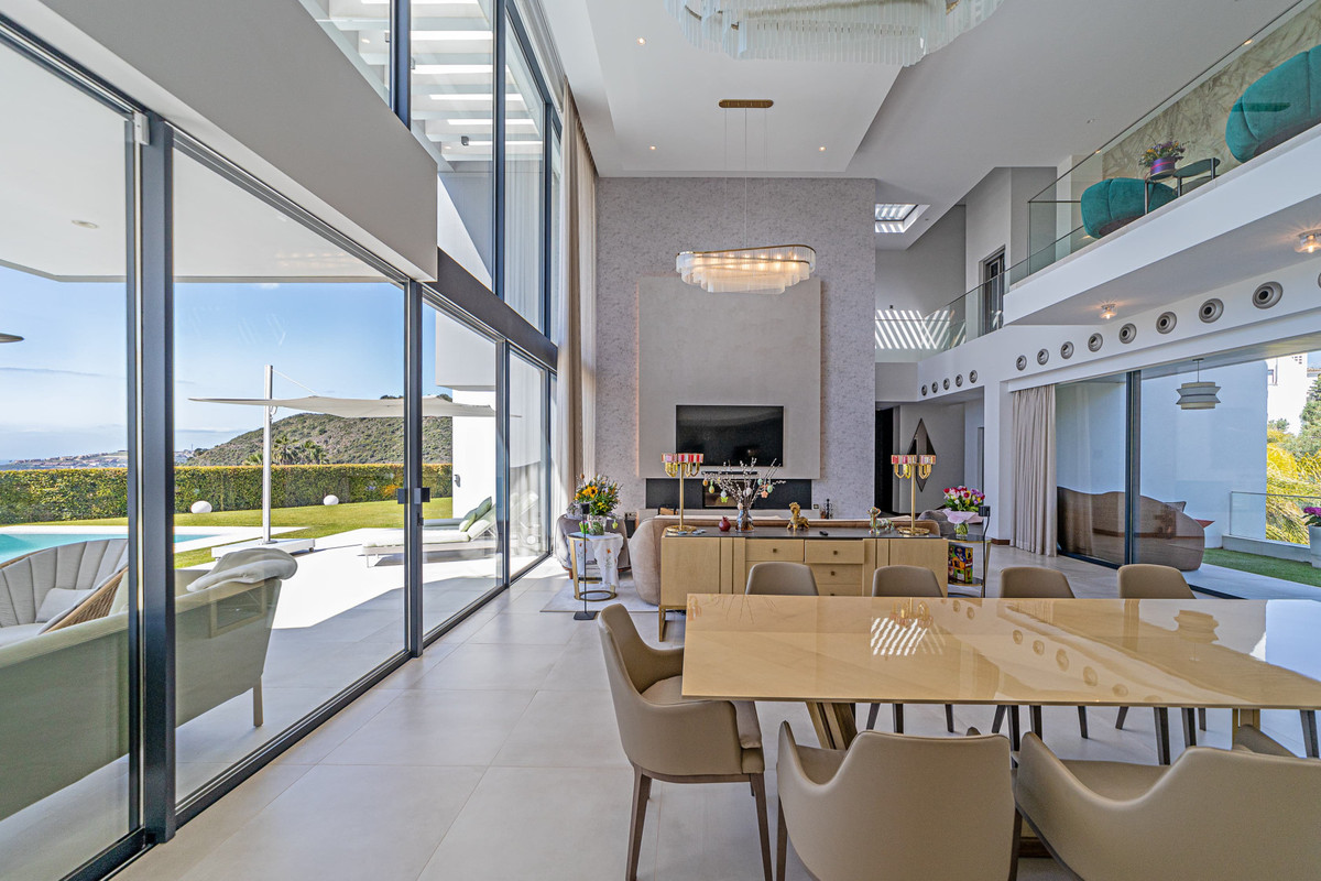 5 Bed Townhouse for sale in Los Arqueros Costa Del Sol, Málaga, Spain
