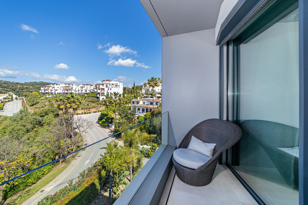5 Bed Townhouse for sale in Los Arqueros Costa Del Sol, Málaga, Spain