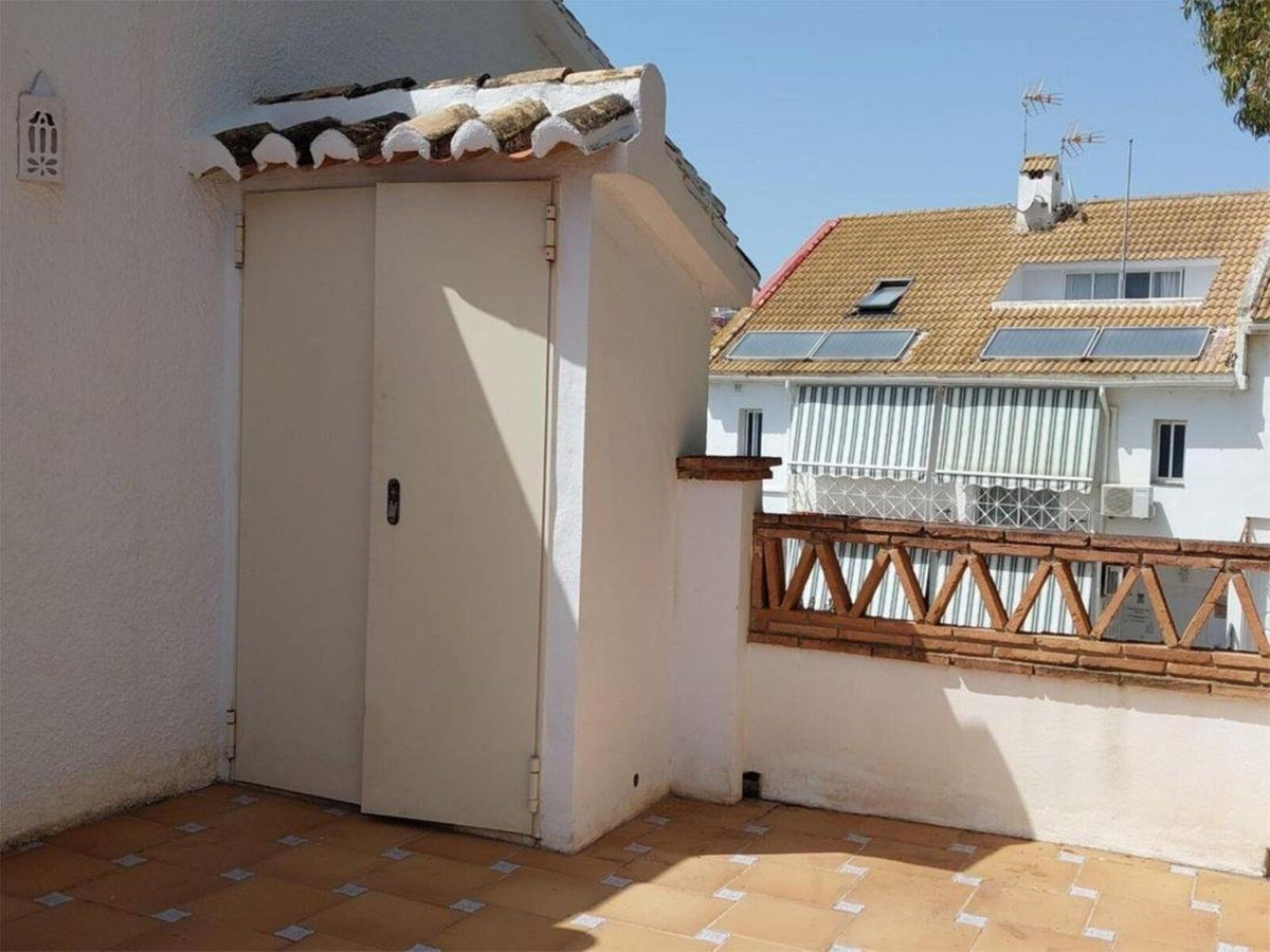 4 Bed Townhouse for sale in Calahonda Costa Del Sol, Málaga, Spain