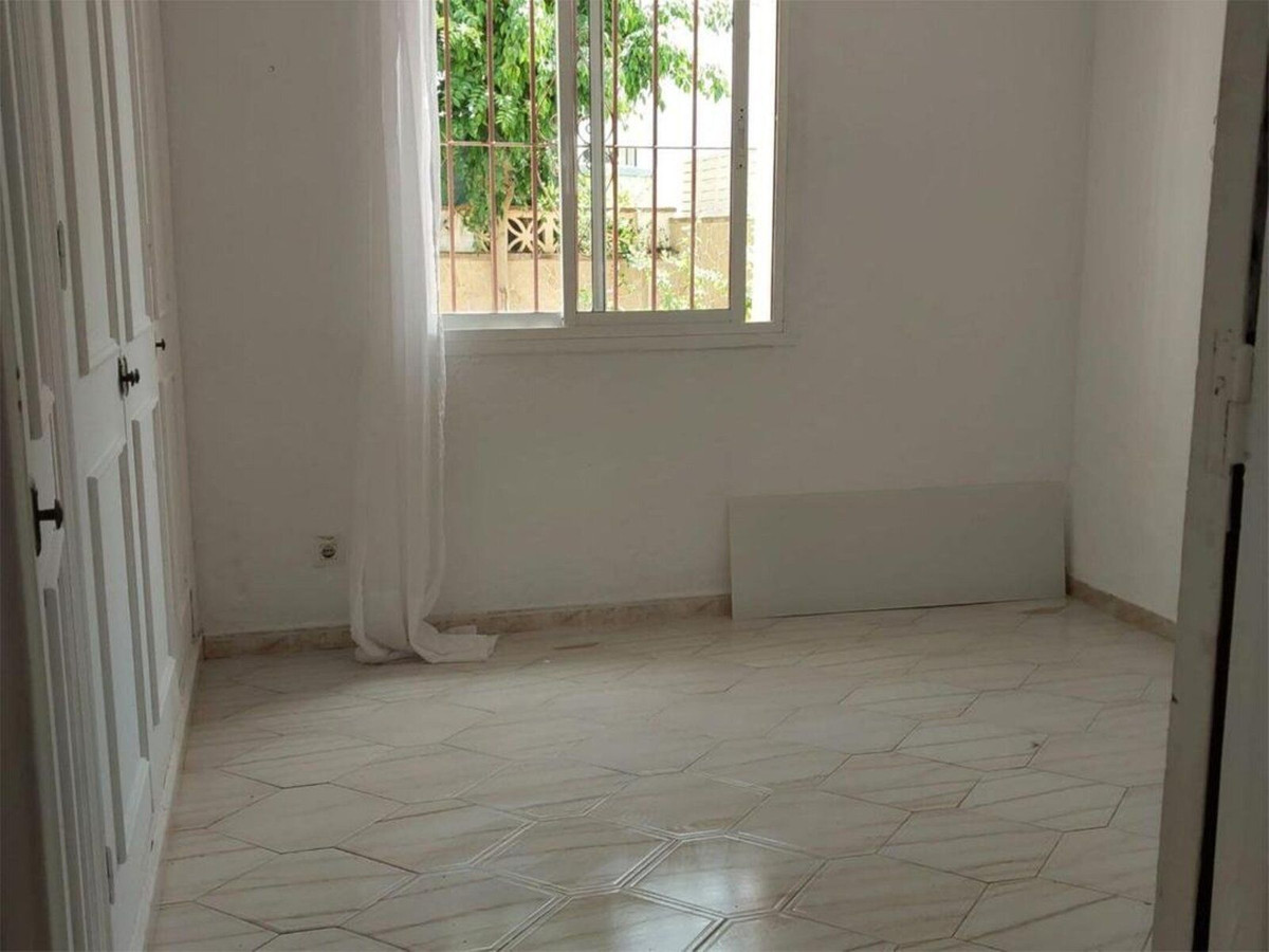 4 Bed Townhouse for sale in Calahonda Costa Del Sol, Málaga, Spain