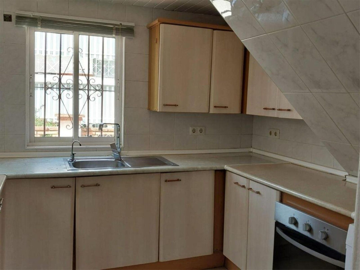 4 Bed Townhouse for sale in Calahonda Costa Del Sol, Málaga, Spain