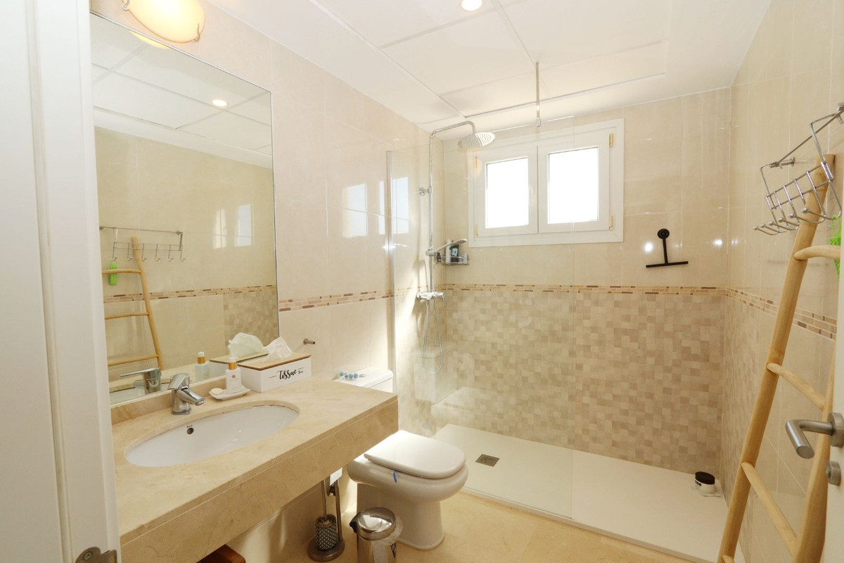 Se vende Ático de 2 dormitorios en Costa Blanca, Alicante, España