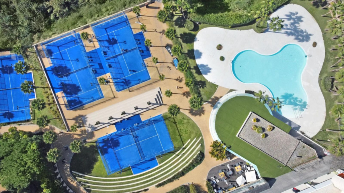 2 Bed Apartment for sale in Fuengirola Costa Del Sol, Málaga, Spain