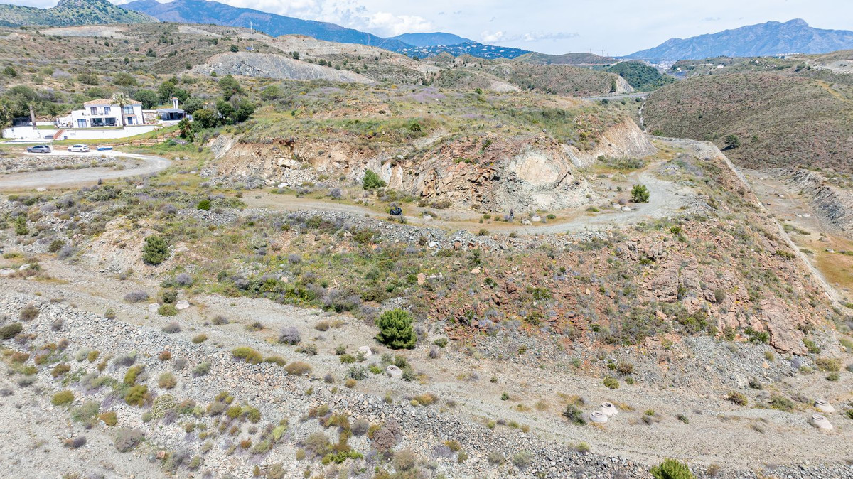 Plots for sale in Benahavís Costa Del Sol, Málaga, Spain