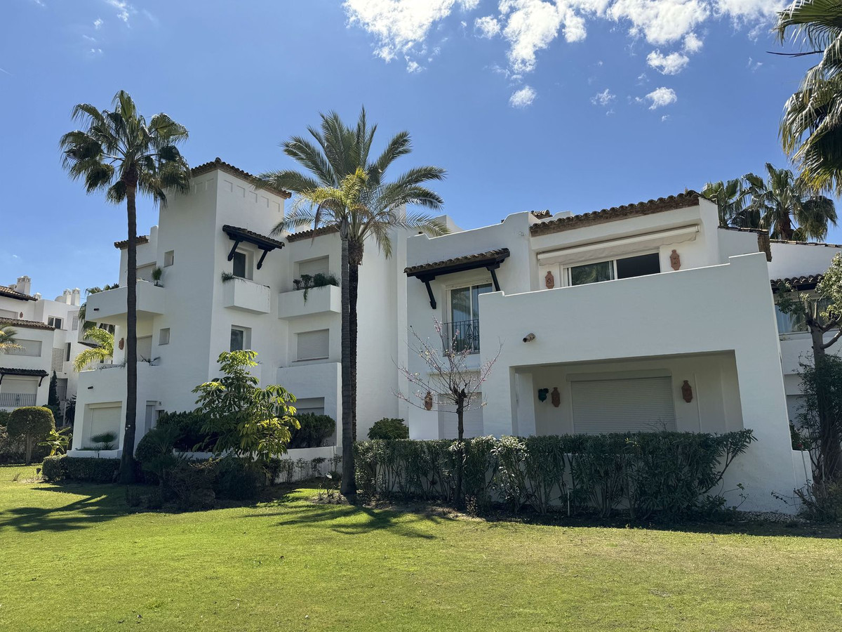 3 Bed Apartment for sale in Costalita Costa Del Sol, Málaga, Spain