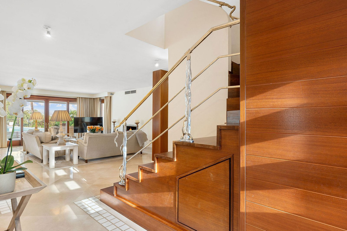 Se vende Villa - Chalet de 3 dormitorios en Costa Del Sol, Málaga, España