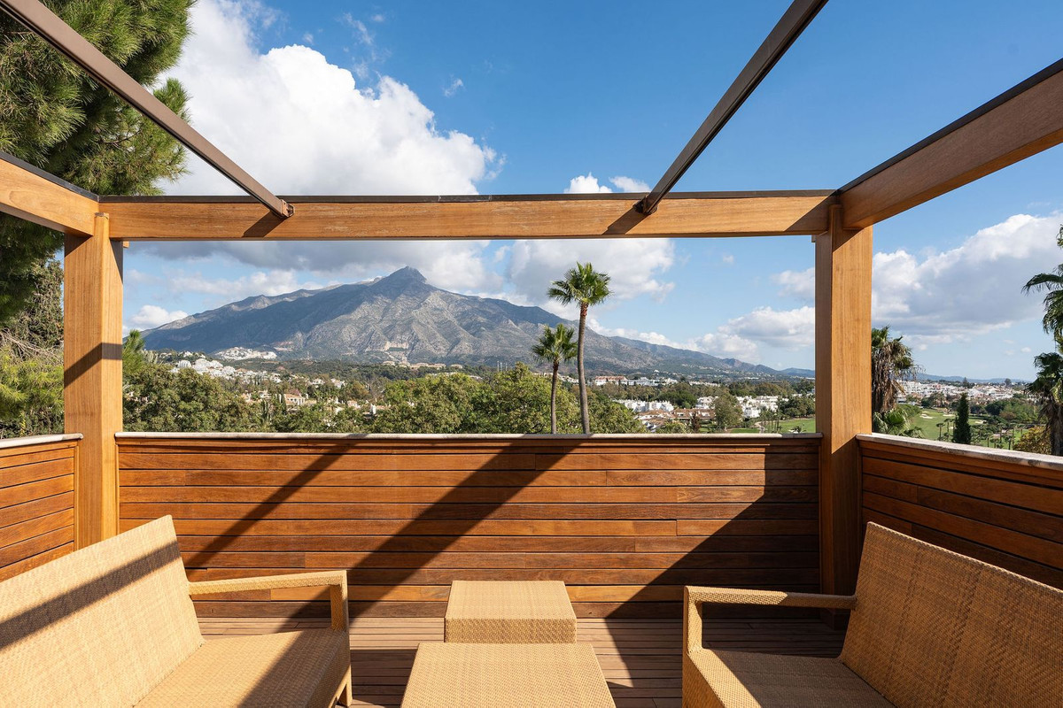Se vende Villa - Chalet de 3 dormitorios en Costa Del Sol, Málaga, España