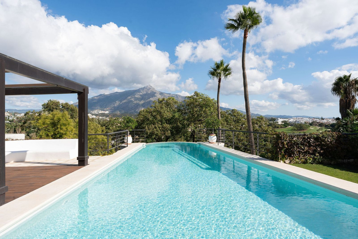 Se vende Villa - Chalet de 3 dormitorios en Costa Del Sol, Málaga, España