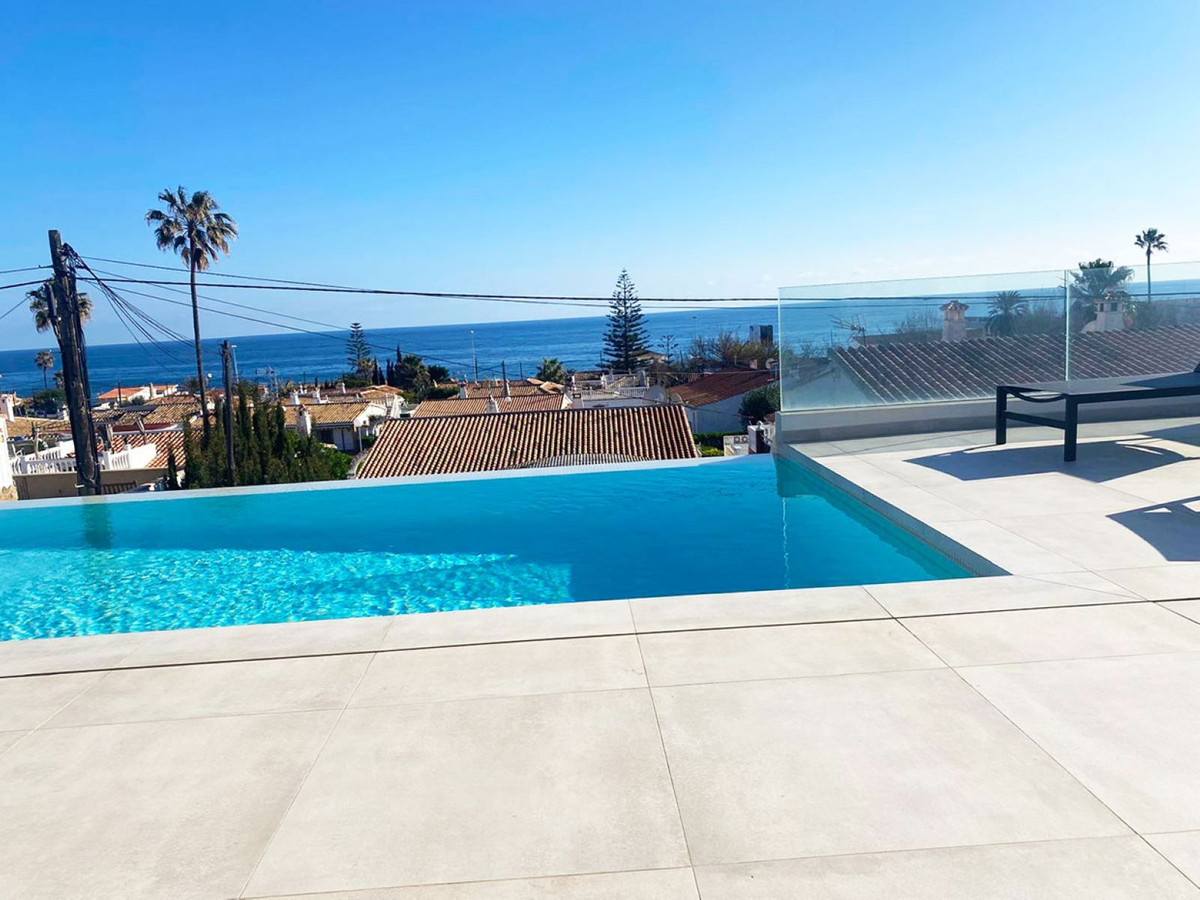 3 Bed Townhouse for sale in La Cala De Mijas Costa Del Sol, Málaga, Spain