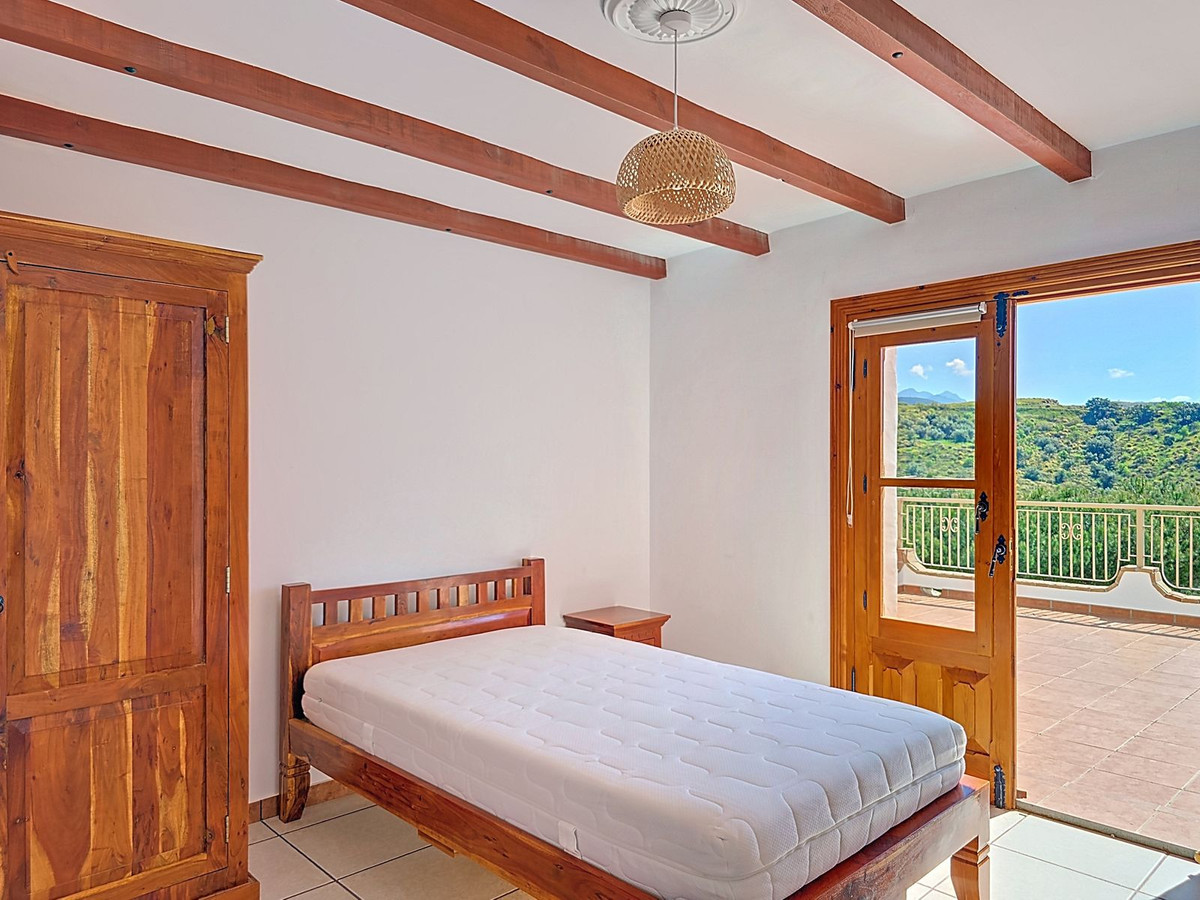 4 Bed Townhouse for sale in Sedella Costa Del Sol East, Málaga, Spain