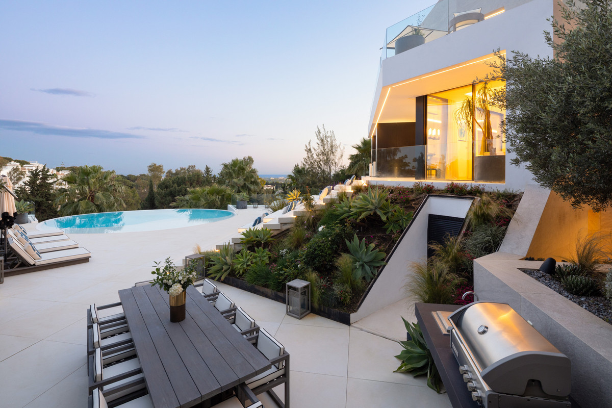 Se vende Villa - Chalet de 5 dormitorios en Costa Del Sol, Málaga, España