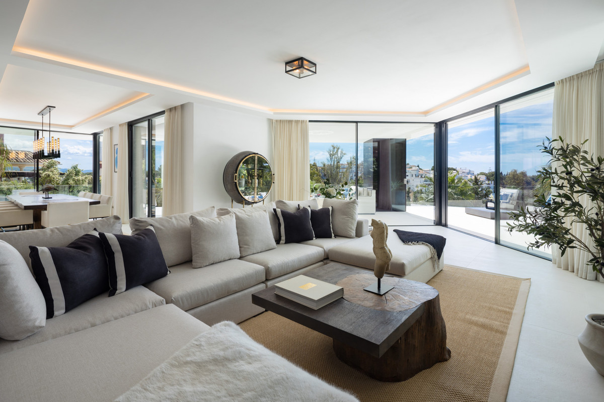 Se vende Villa - Chalet de 5 dormitorios en Costa Del Sol, Málaga, España