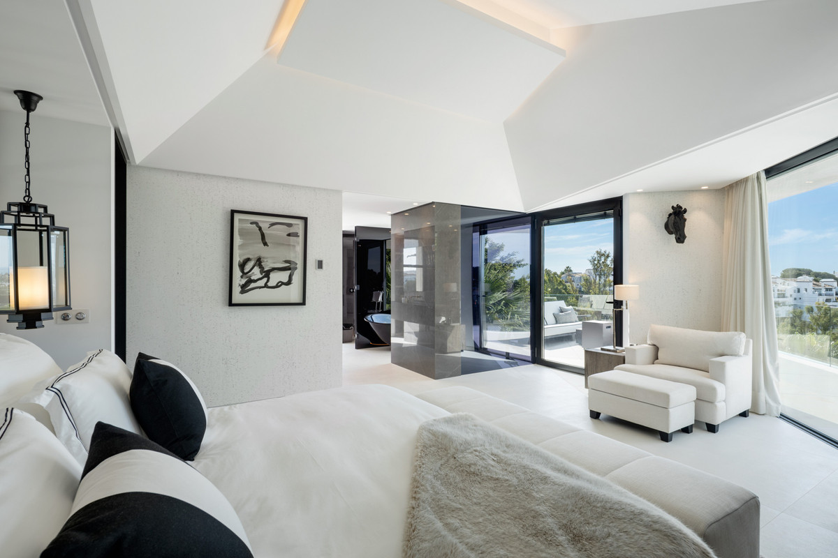 Se vende Villa - Chalet de 5 dormitorios en Costa Del Sol, Málaga, España