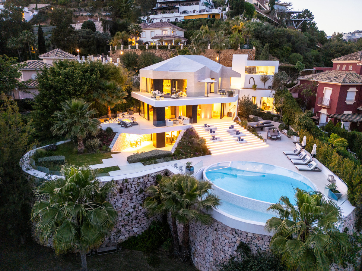 Se vende Villa - Chalet de 5 dormitorios en Costa Del Sol, Málaga, España