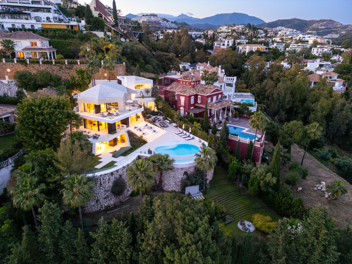 Se vende Villa - Chalet de 5 dormitorios en Costa Del Sol, Málaga, España
