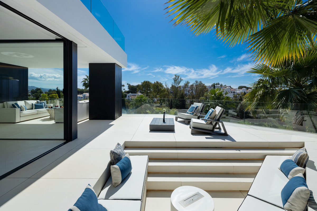 Se vende Villa - Chalet de 5 dormitorios en Costa Del Sol, Málaga, España