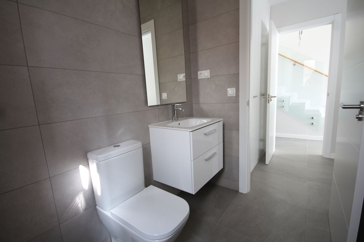 3 Bed Townhouse for sale in Riviera Del Sol Costa Del Sol, Málaga, Spain