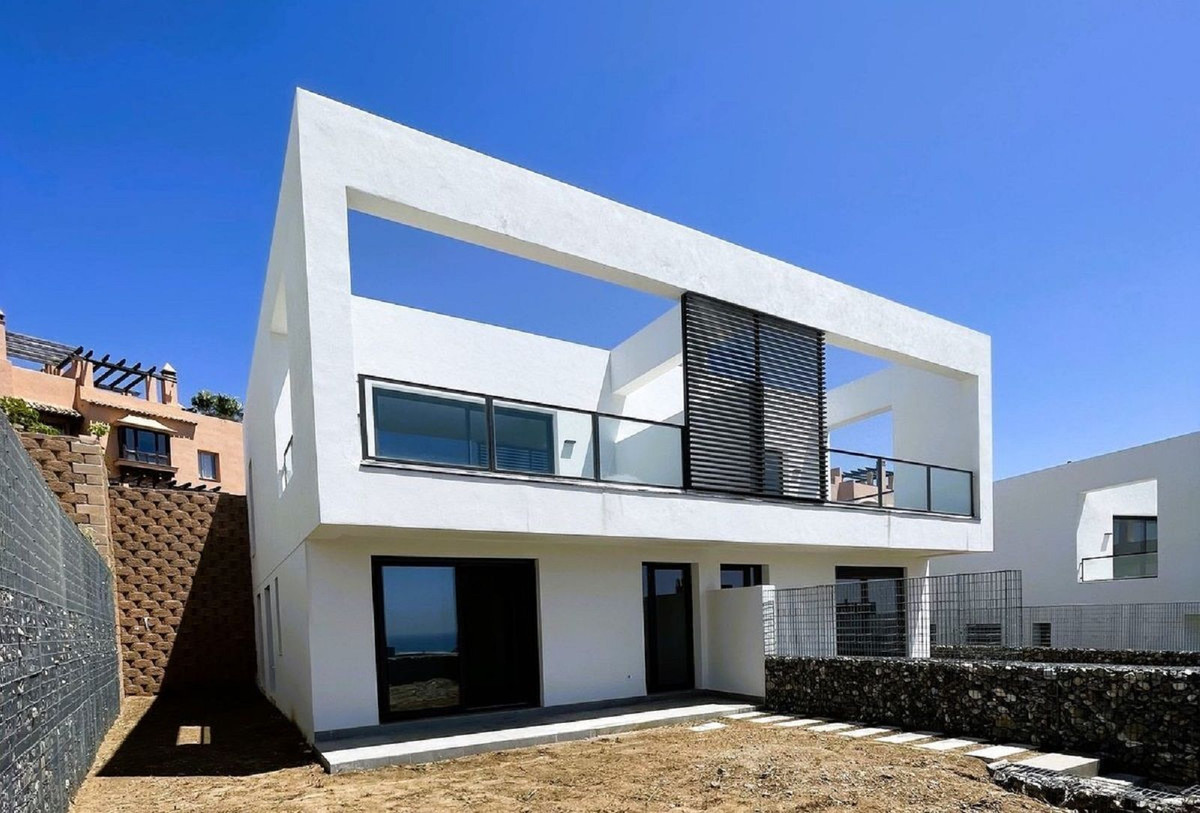 3 Bed Townhouse for sale in Riviera Del Sol Costa Del Sol, Málaga, Spain