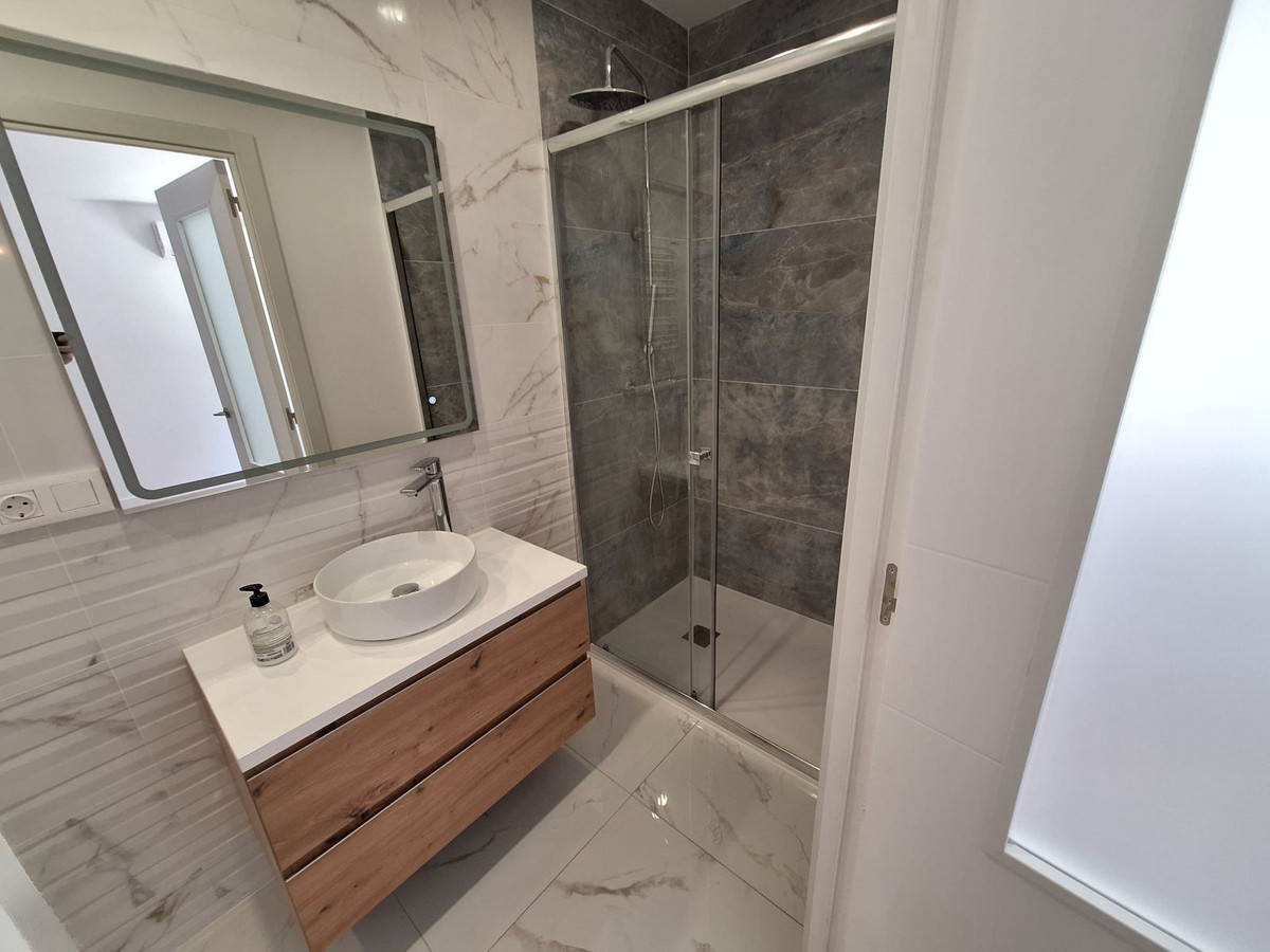 Se vende Apartamento Planta Baja de 2 dormitorios en Costa Blanca, Alicante, España