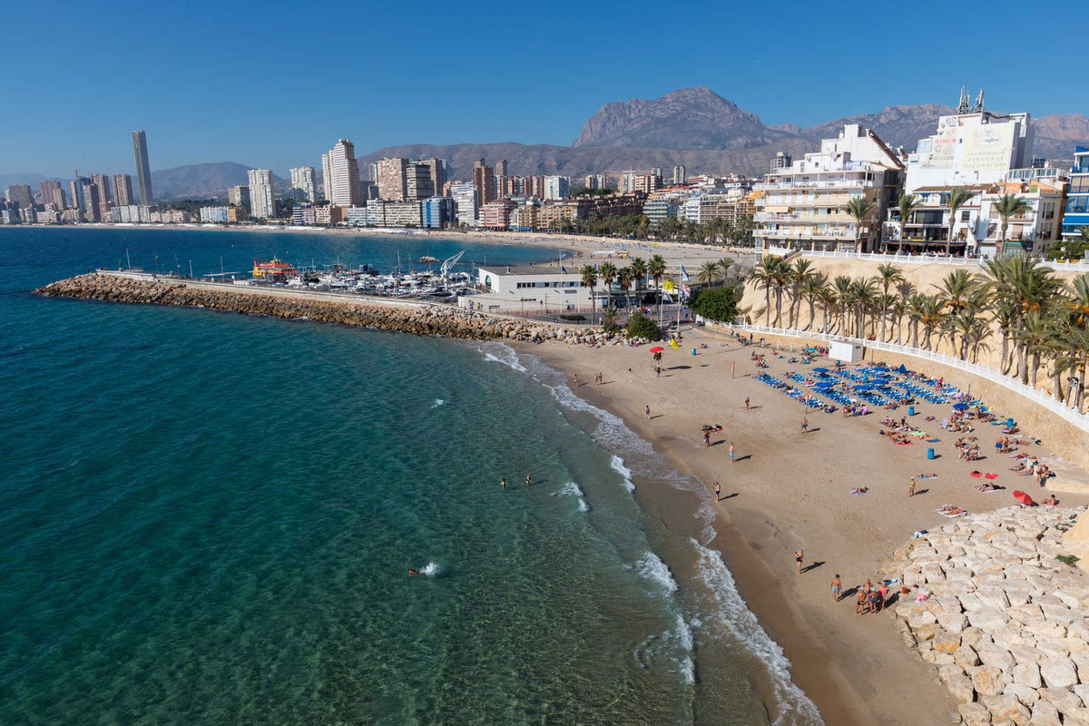 Se vende Apartamento Planta Baja de 2 dormitorios en Costa Blanca, Alicante, España