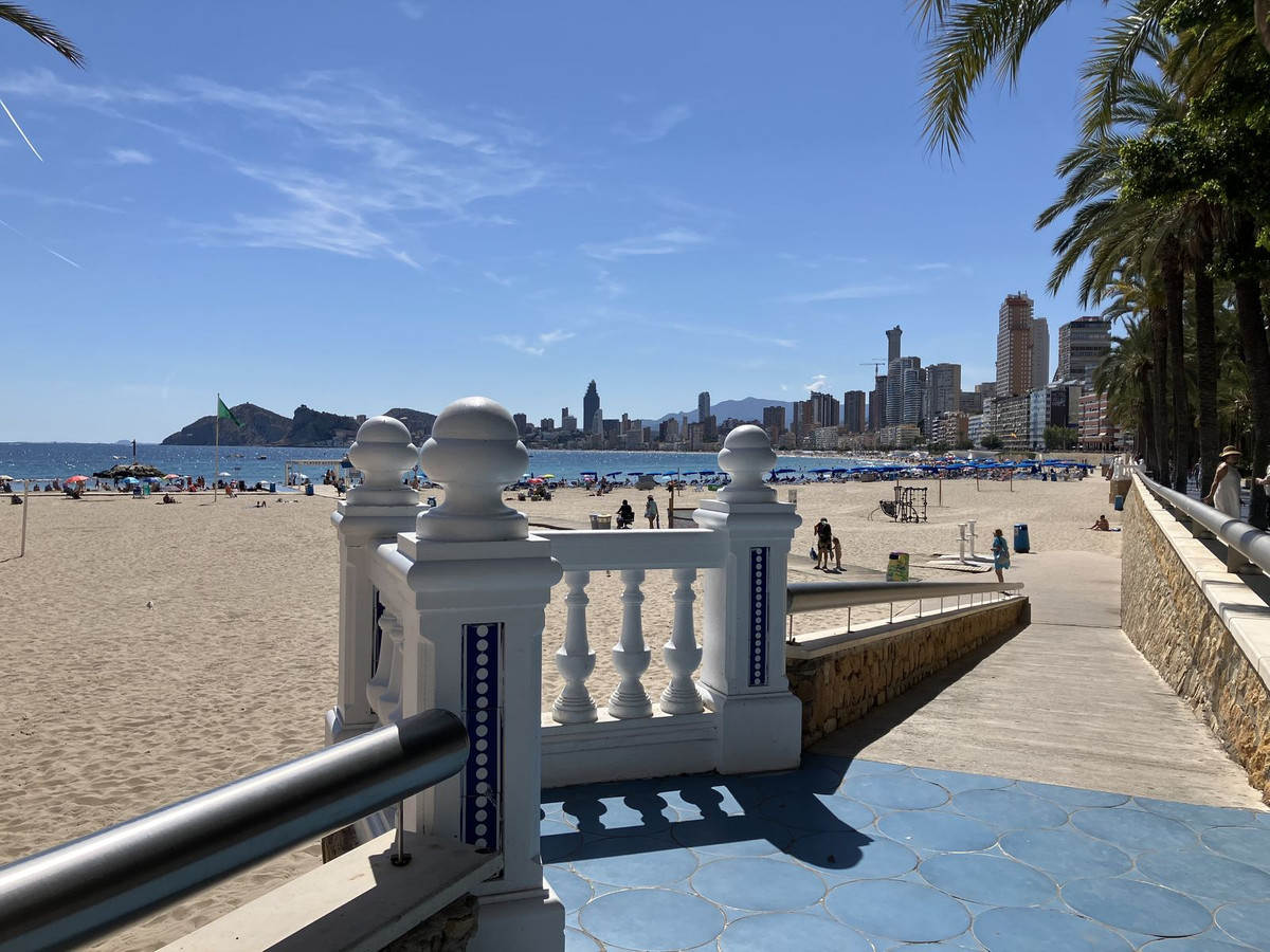 Se vende Apartamento Planta Baja de 2 dormitorios en Costa Blanca, Alicante, España