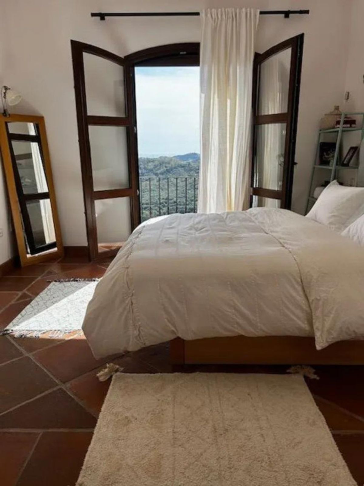 2 Bed Townhouse for sale in Benahavís Costa Del Sol, Málaga, Spain