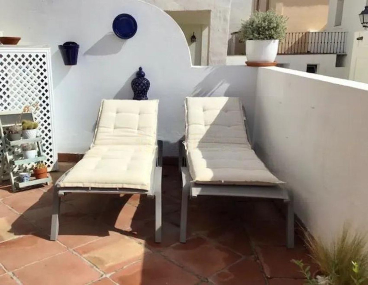 2 Bed Townhouse for sale in Benahavís Costa Del Sol, Málaga, Spain